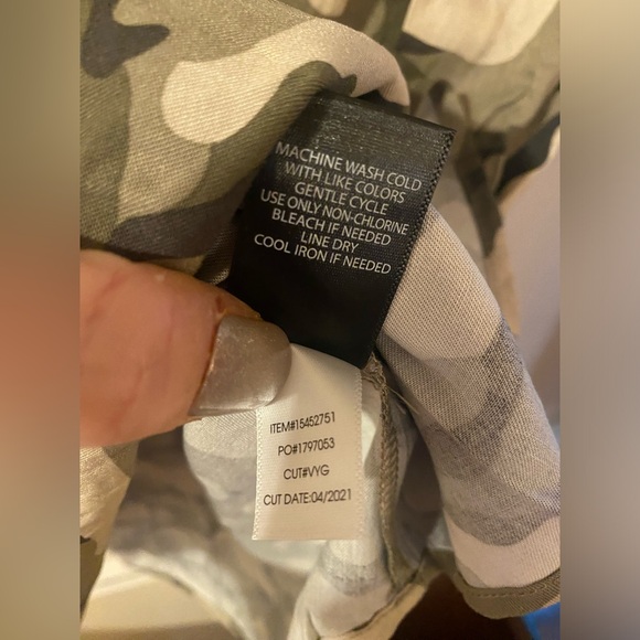 NWT Torrid Mini Challis Camoflauge Sleeveless Shirt Dress w/ Pockets Size 00 M/L - Picture 11 of 11